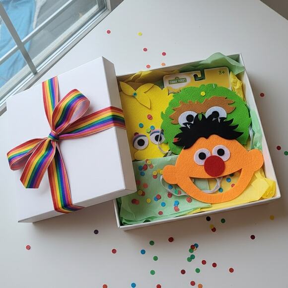 Sesame Street Felt Masks Set of 4 – Big Bird, Oscar the Grouch, Bert, and Ernie - Picture 3 of 10